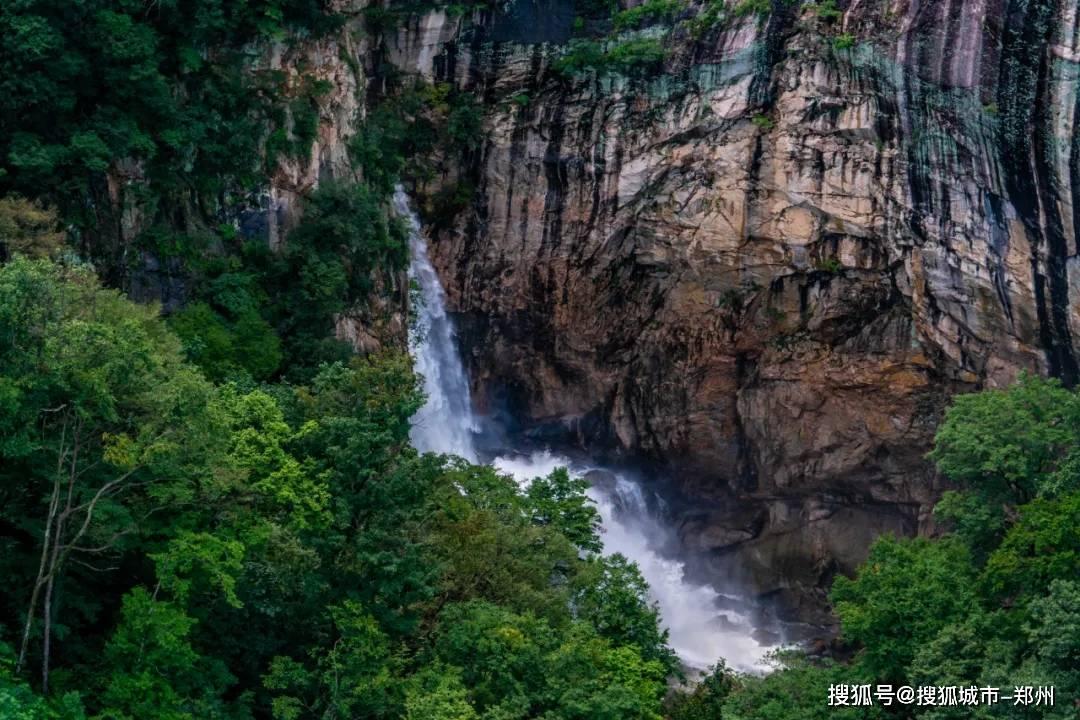 逃出郊外大别墅